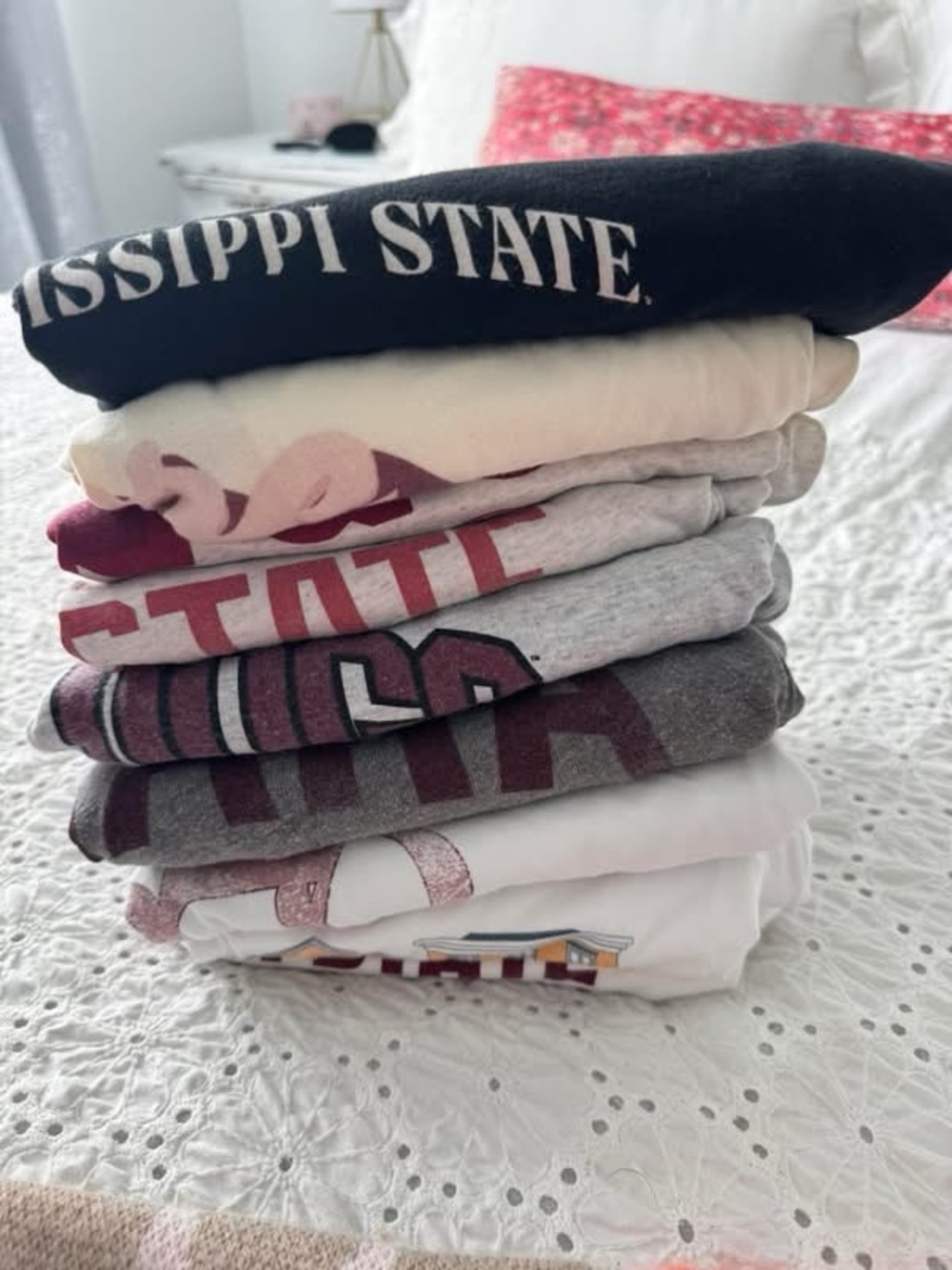 Mississippi State University T-shirt bundle